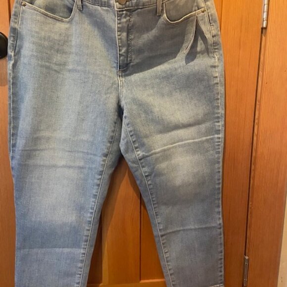 Talbot's Women's Cropped Light Denim Jean Jegging Crop Size 16W Plus Size NWT - Picture 6 of 6